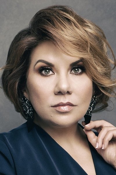 Marina Fedunkiv backdrop