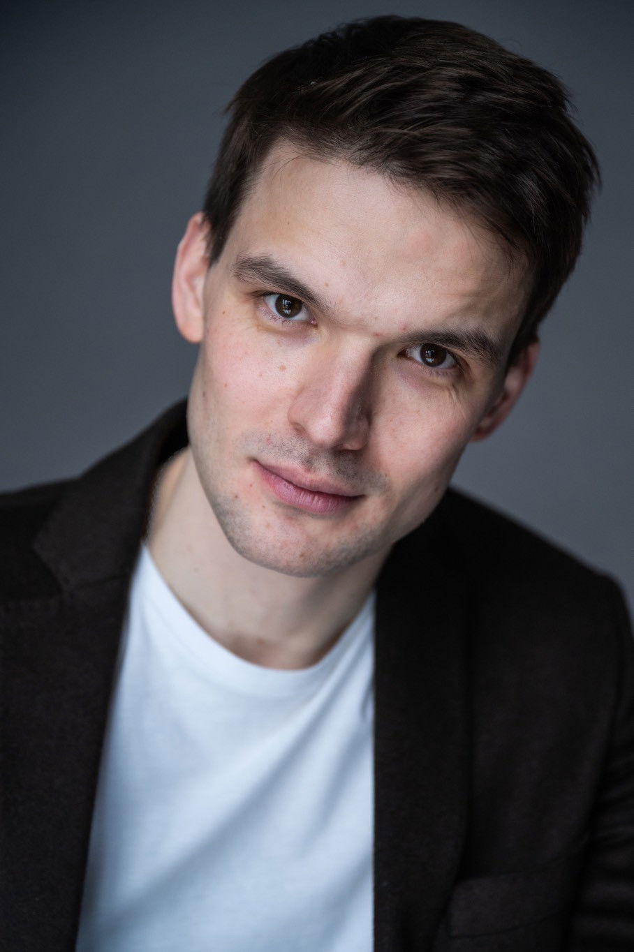 Aleksey Koryakov backdrop