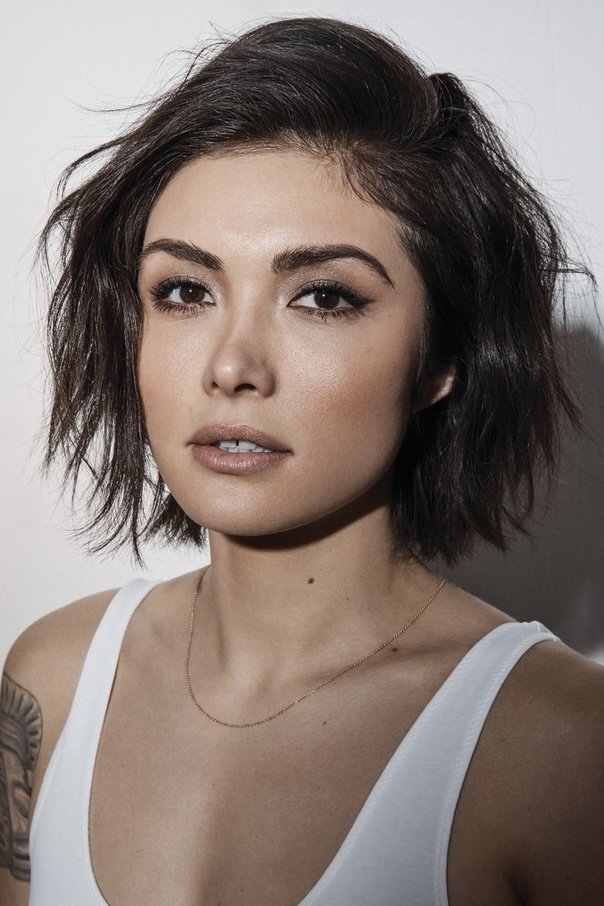 Daniella Pineda backdrop