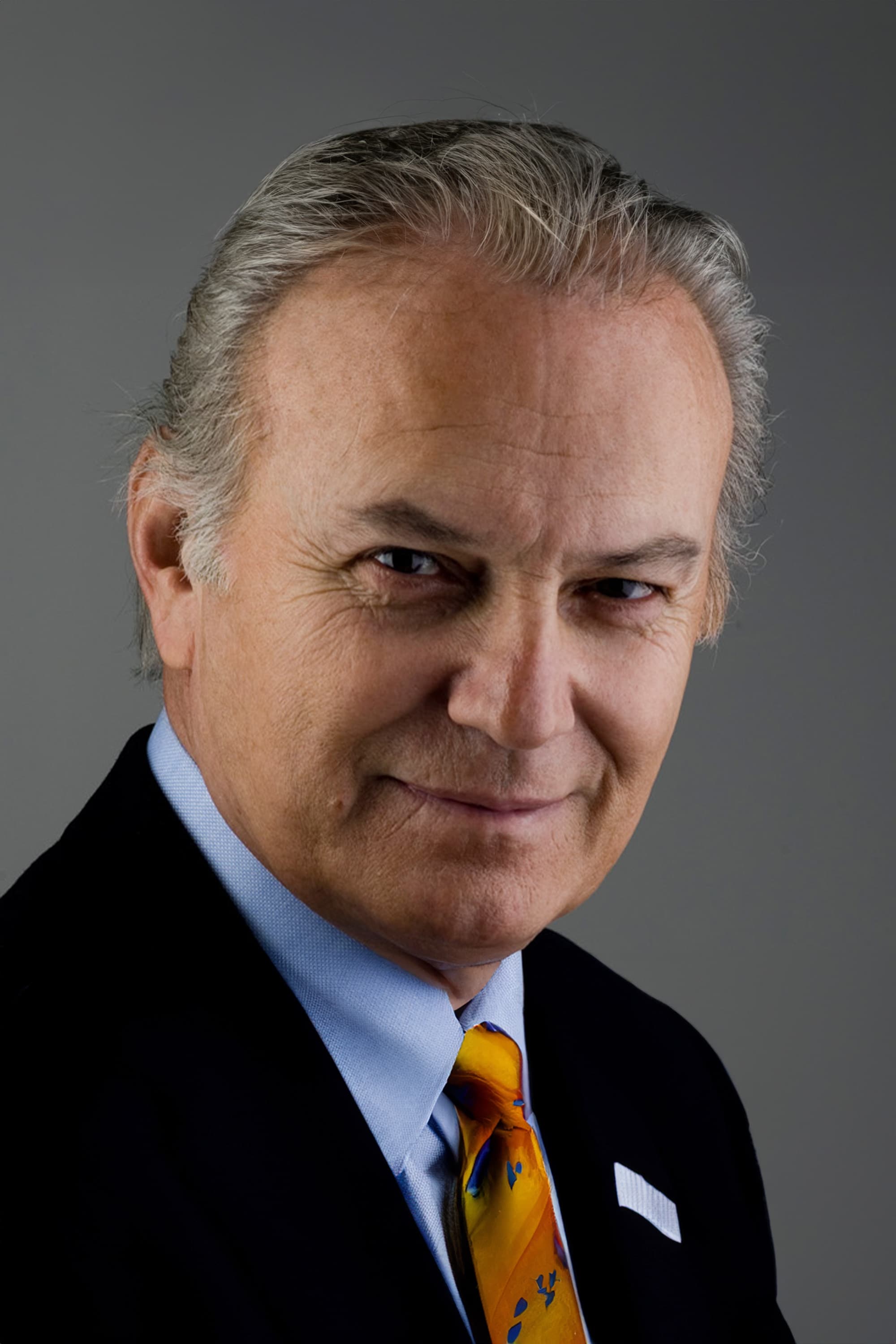 Ediz Hun: Ediz Huni backdrop