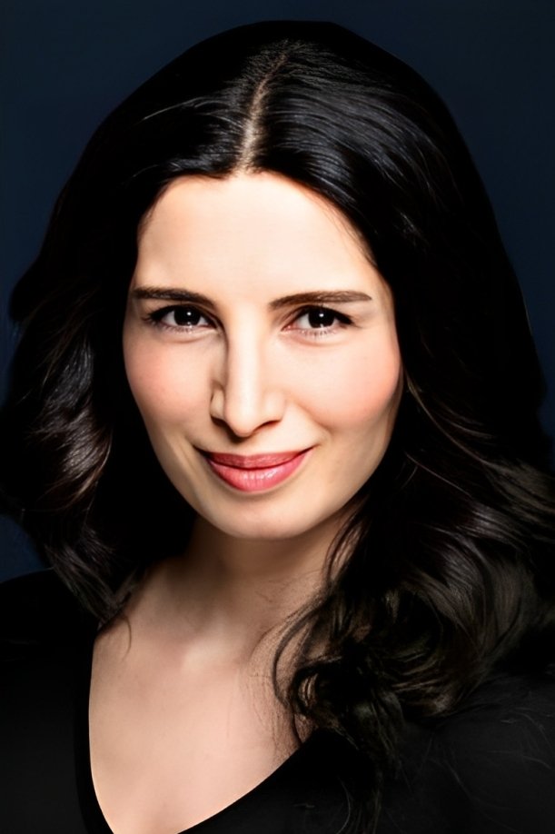 Başak Sayan → Başak Sajan backdrop