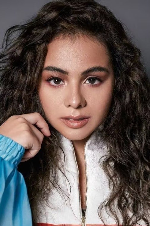 Sahila Hisyam backdrop