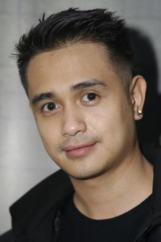 Ajun Perwira backdrop