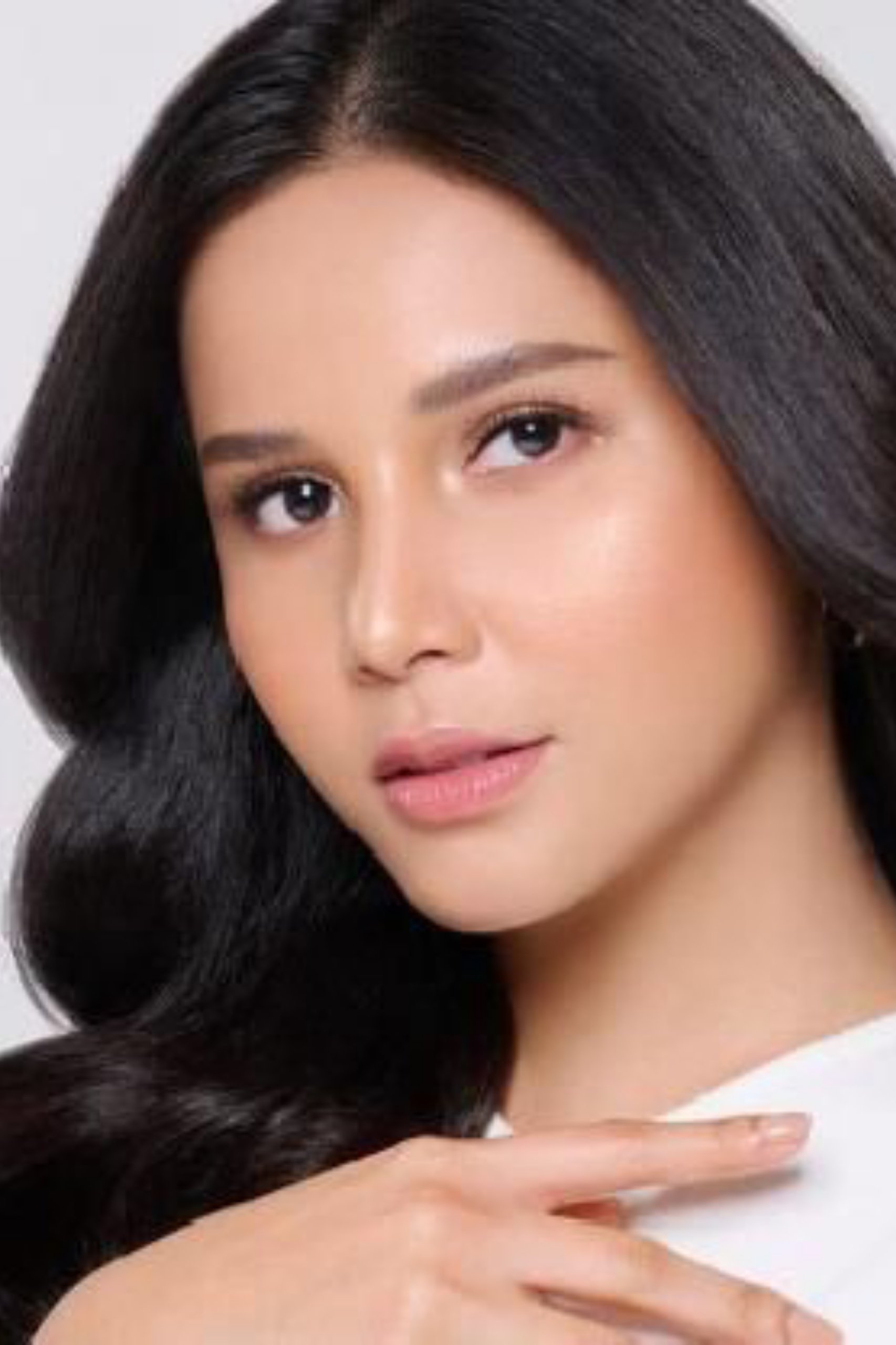 Yunita Siregar backdrop