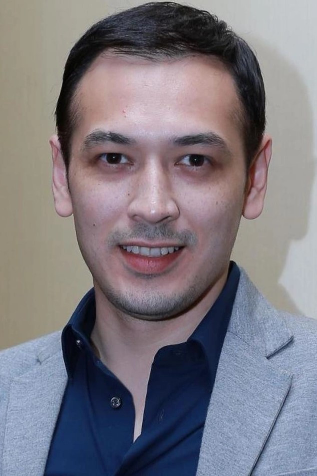 Richard Kevin backdrop