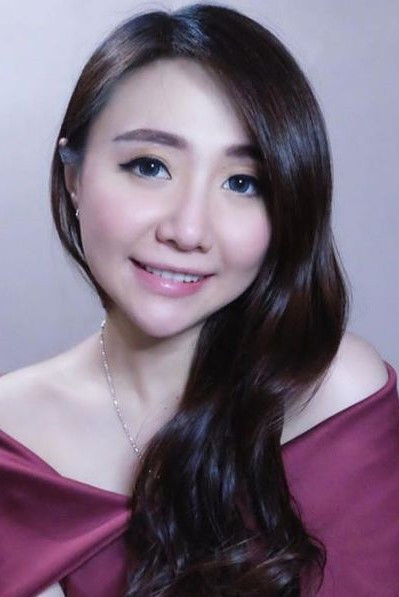 Xhesika Stefani Aurin backdrop