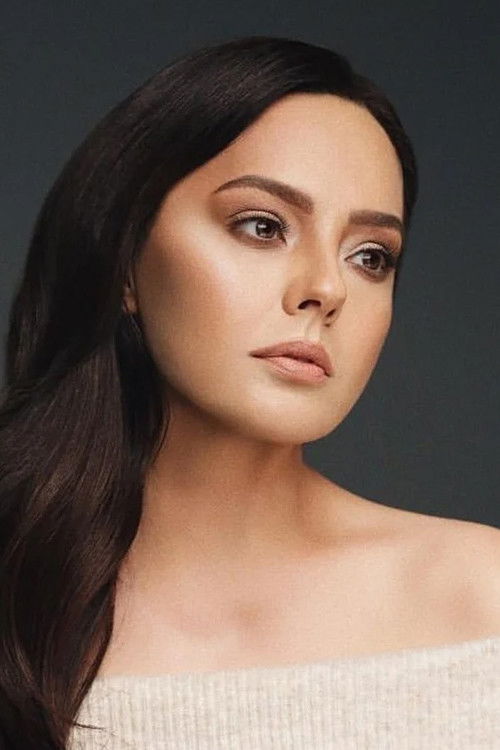 Ebru Gündeş backdrop