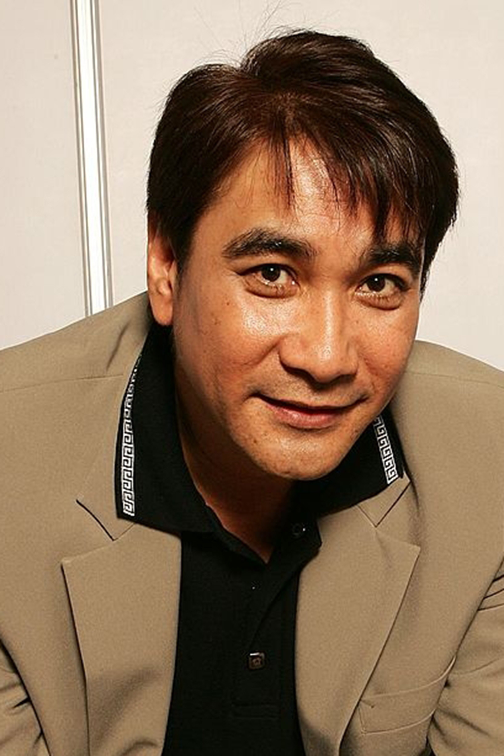 Toon Hiranyasap backdrop