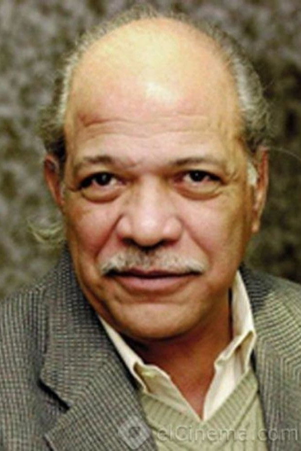 Mohsen Zayed backdrop