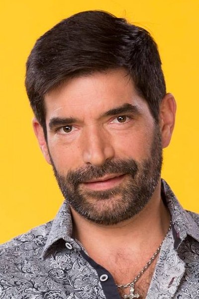 Francisco Ossa backdrop