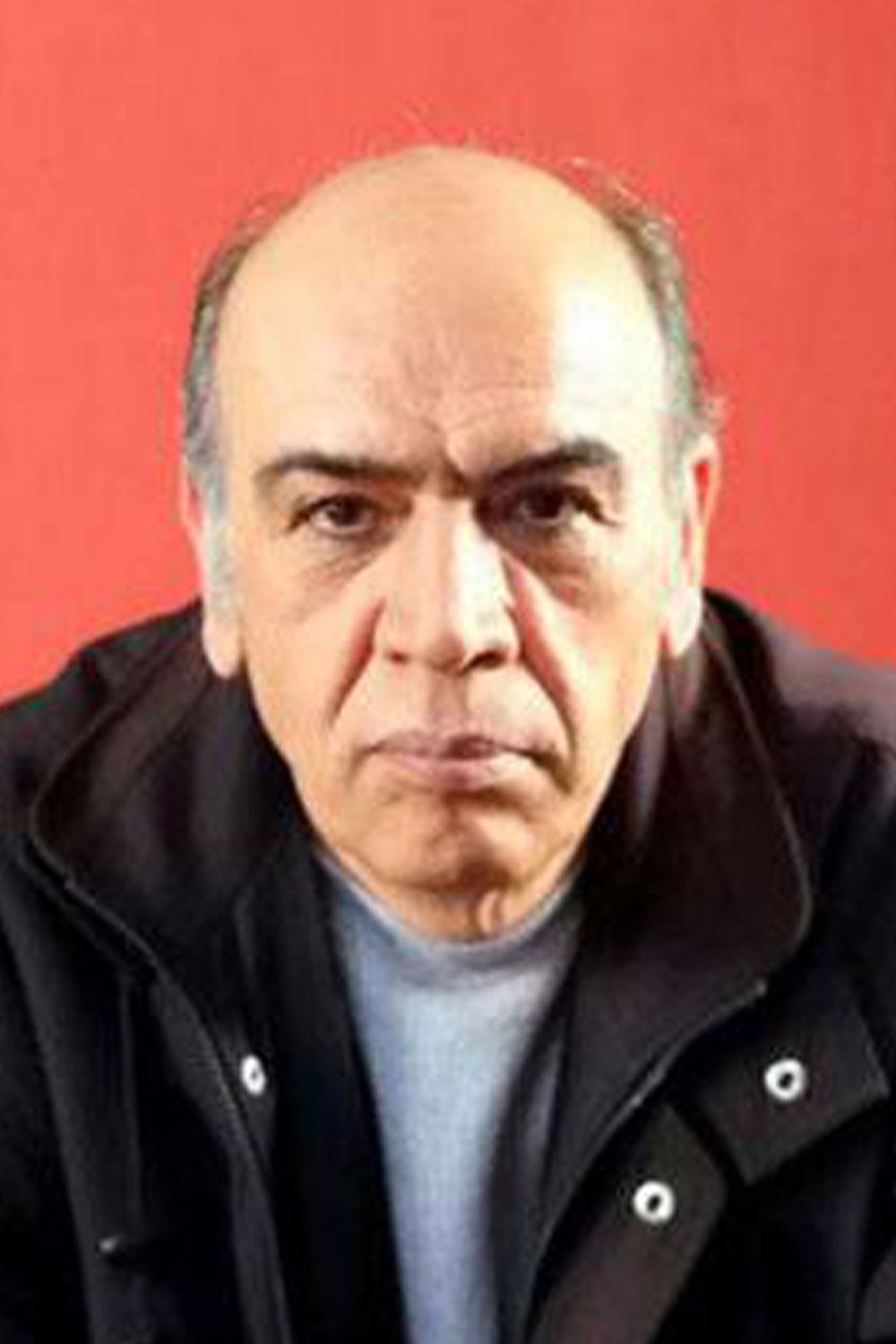 Reza Feyznorouzi backdrop