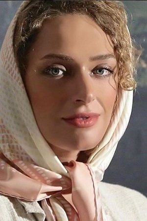 Negin Motazedi backdrop