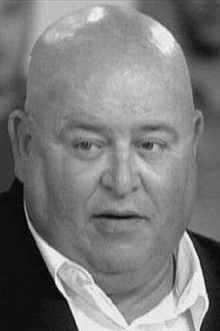 Sofiene Chaari backdrop