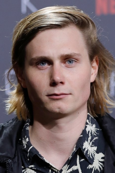 Moritz Jahn backdrop