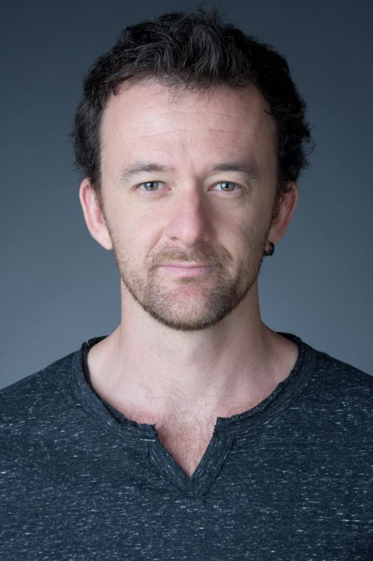 Vicenç Miralles backdrop