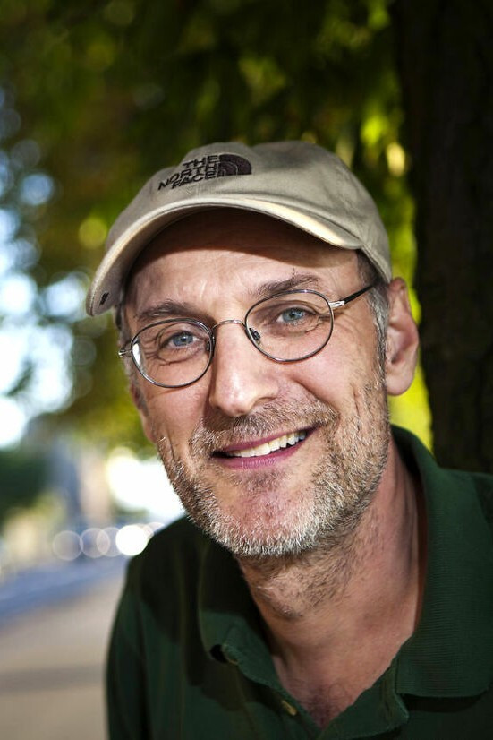 Aske Bentzon backdrop