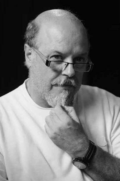 Roney Facchini backdrop