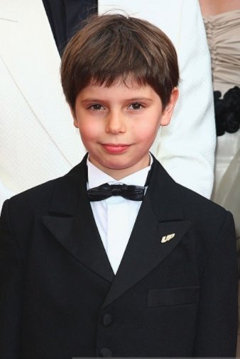 Tom Trouffier backdrop