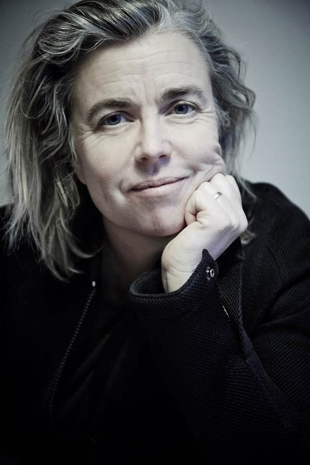 Stina Gardell backdrop