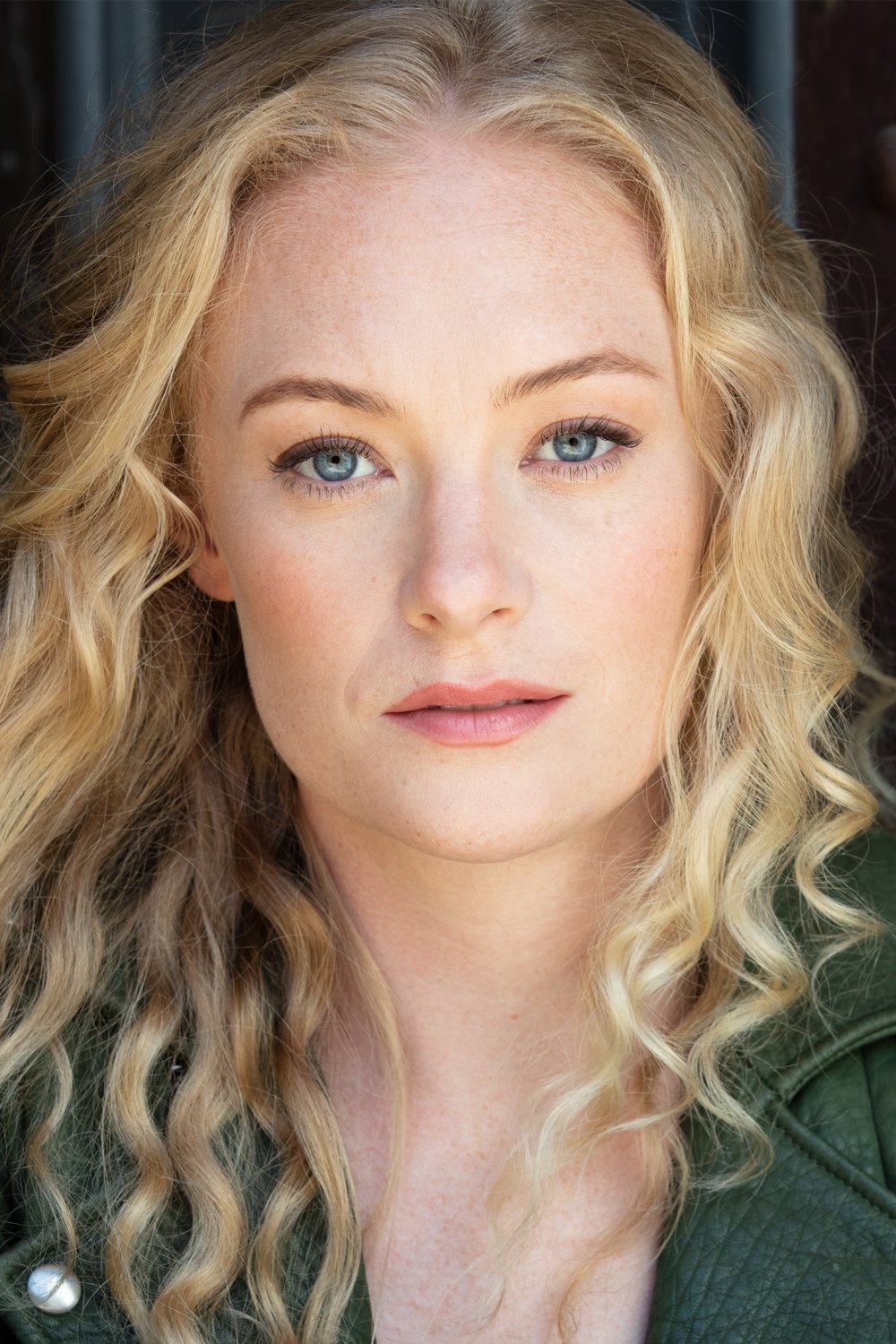 Lauren Sweetser backdrop