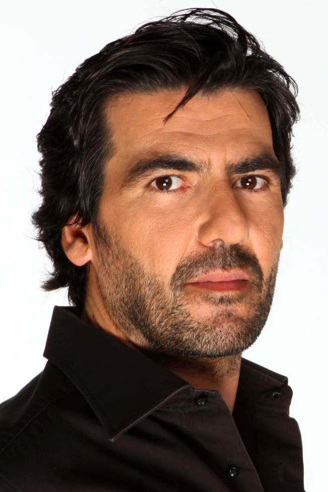 Antonis Karistinos backdrop