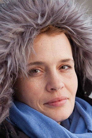 Bernadett Tuza-Ritter backdrop