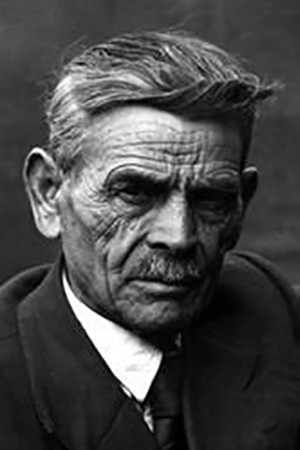 Milton Manaki backdrop