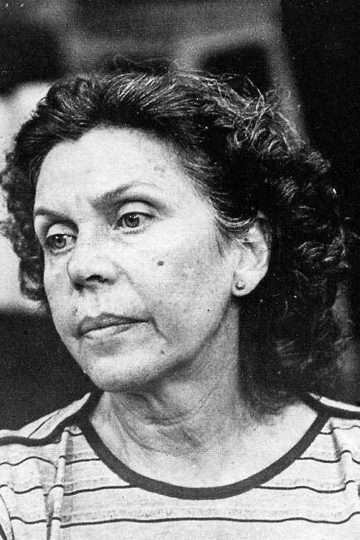 Joyce de Oliveira backdrop