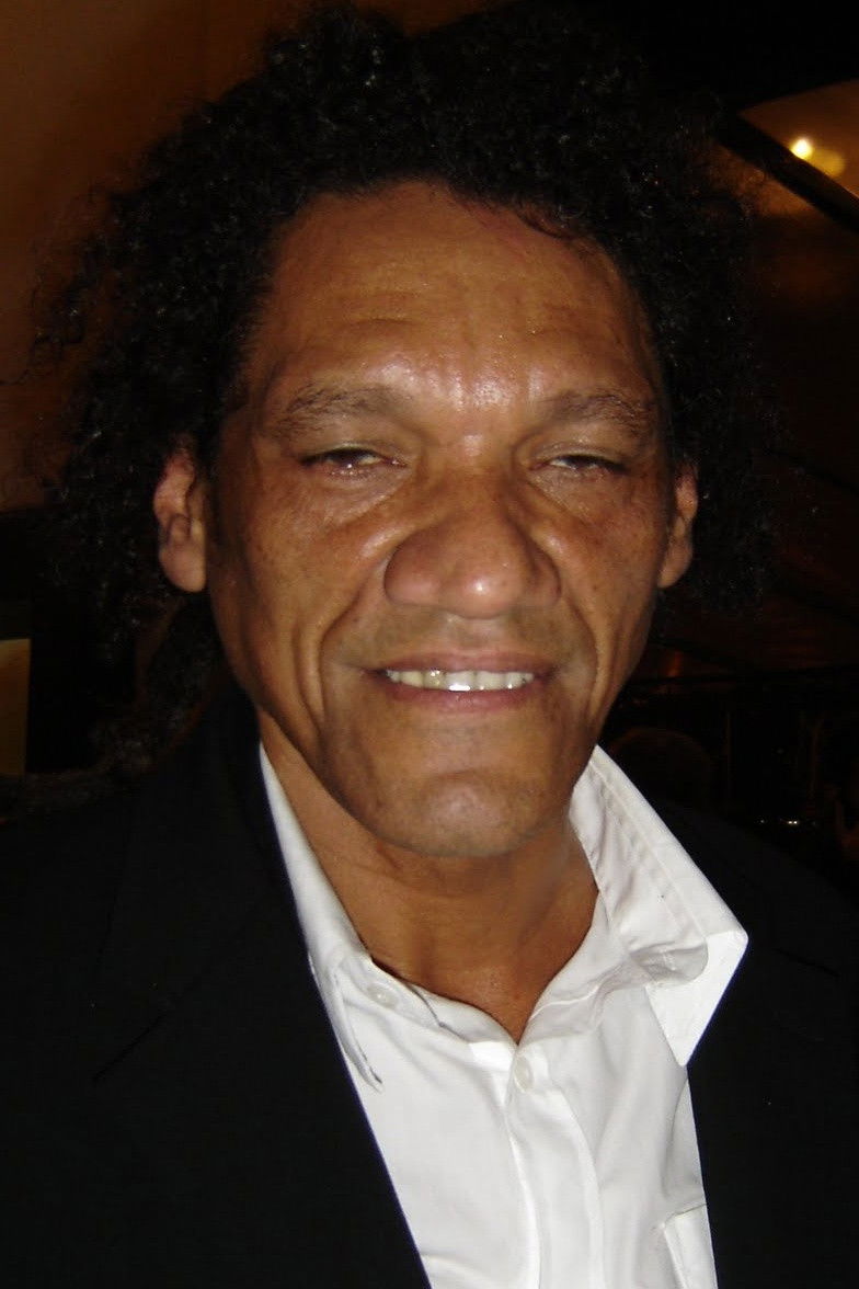 Sérgio Bezerra backdrop