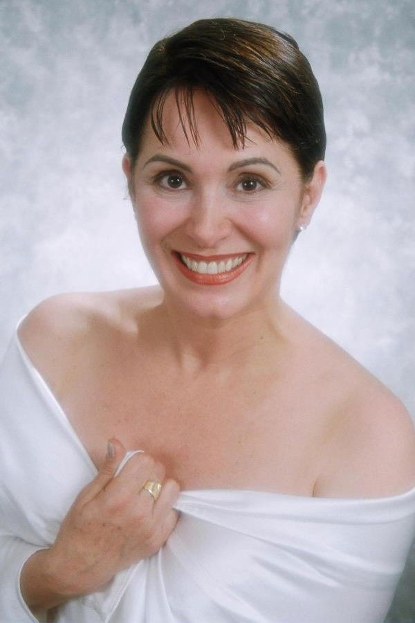 Daliléia Ayala backdrop