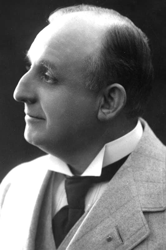 Cajus Bruun backdrop