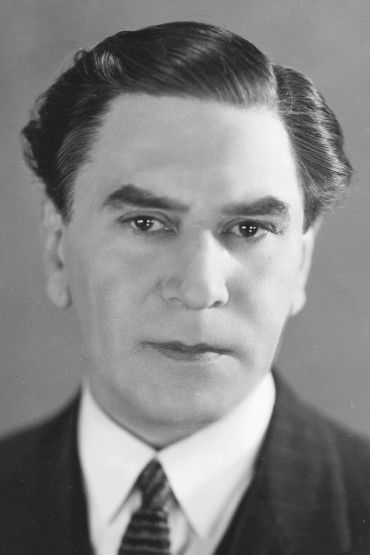 Richard Lund backdrop