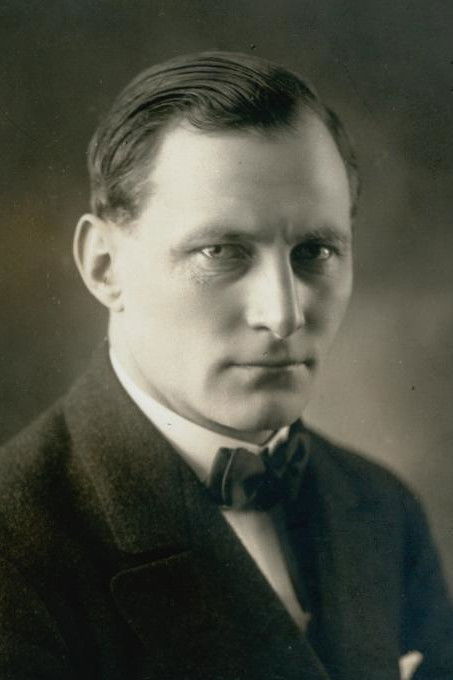 Tronier Funder backdrop