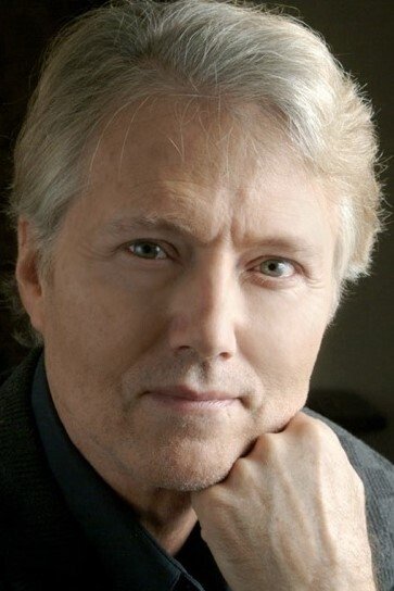 Robert Aberdeen backdrop