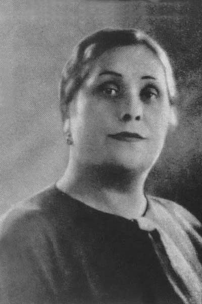 Tsetsilia Tsutsunava backdrop