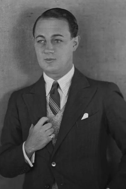 Kenneth Kent backdrop