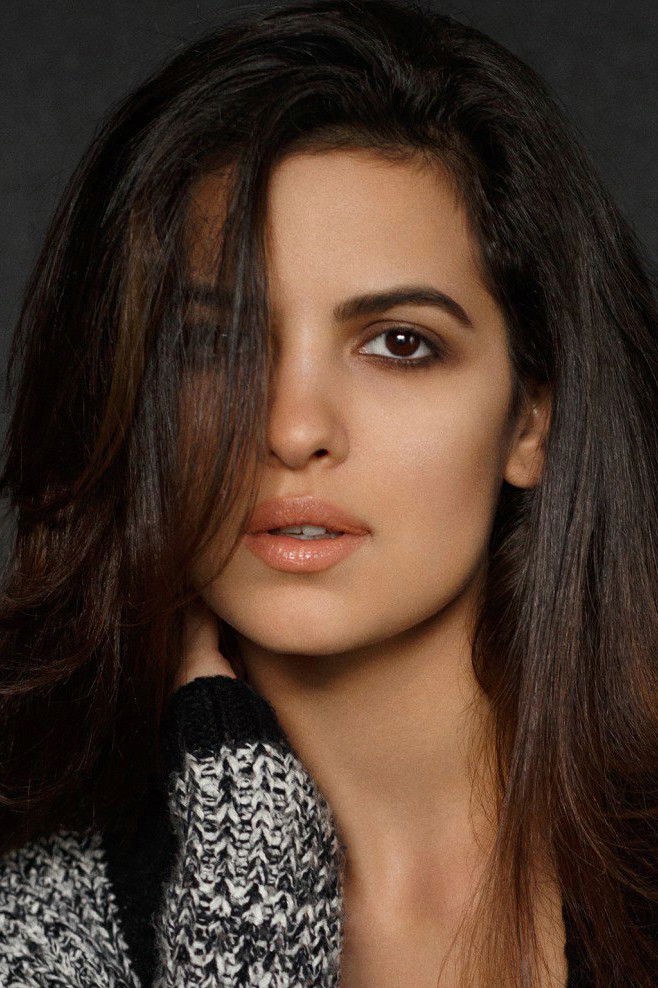 Nataša Stanković backdrop