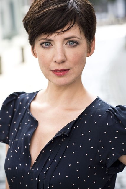 Caro Scrimali backdrop