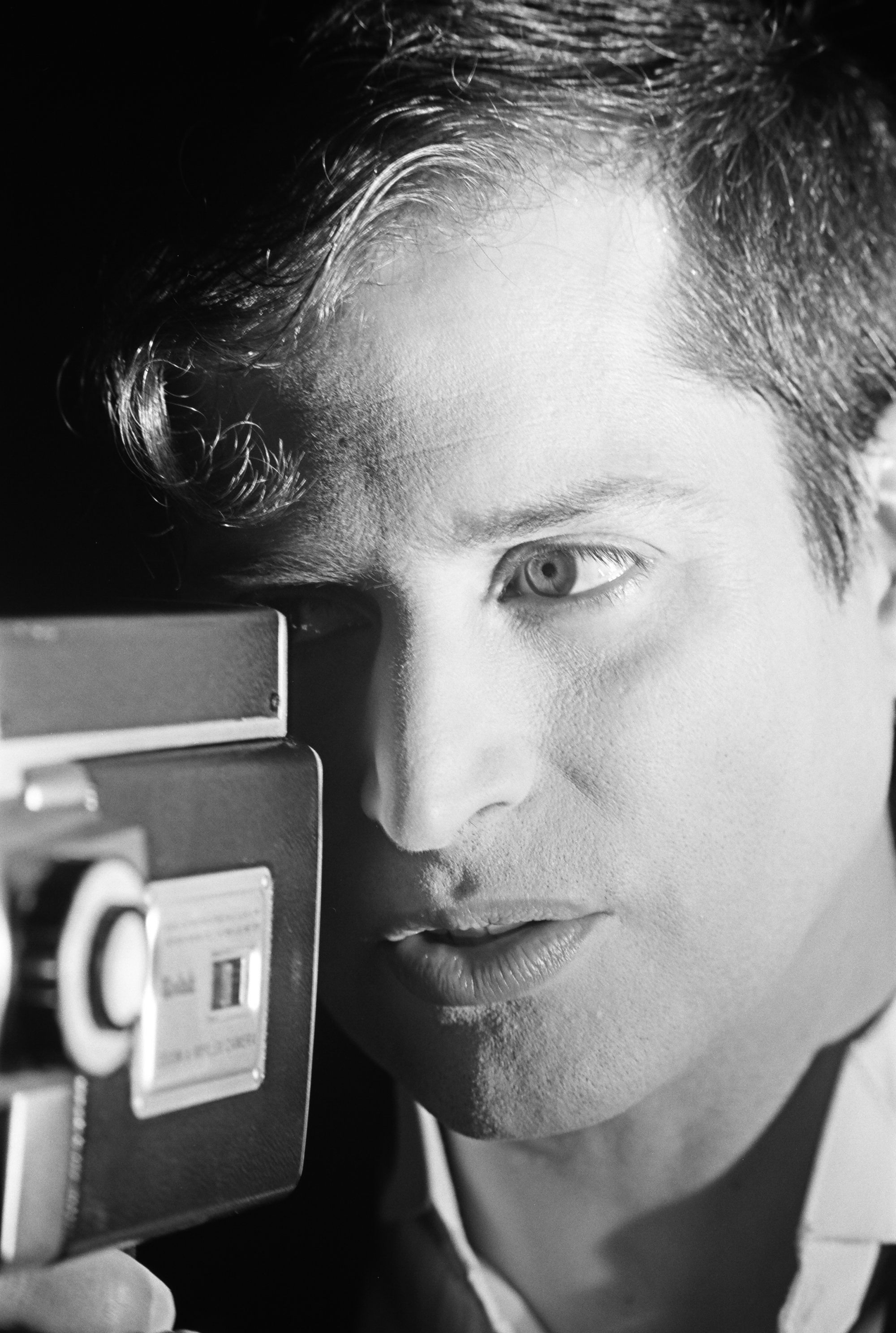 Patrik Mëguin backdrop