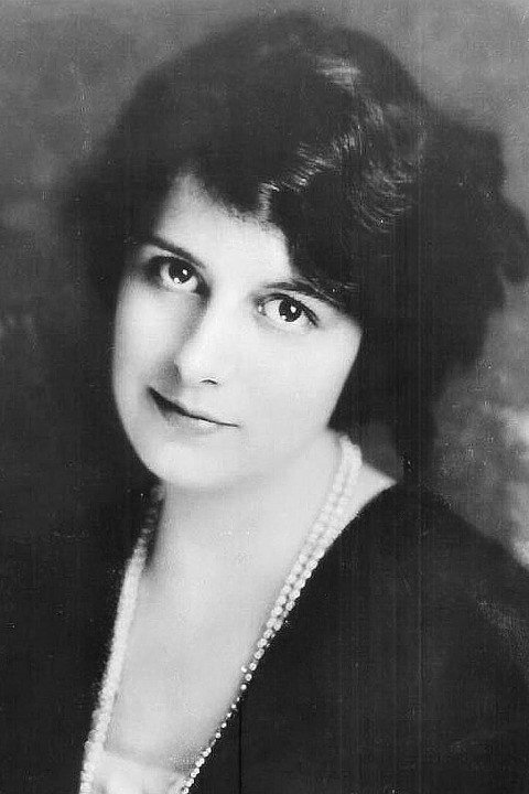 Alice Calhoun backdrop