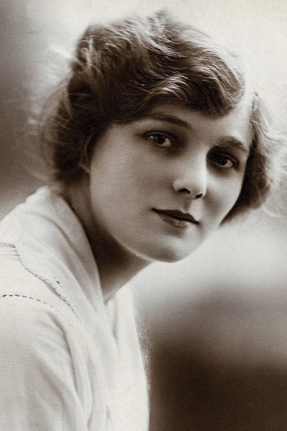 Chrissie White backdrop