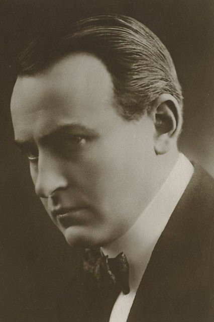 Einar Zangenberg backdrop