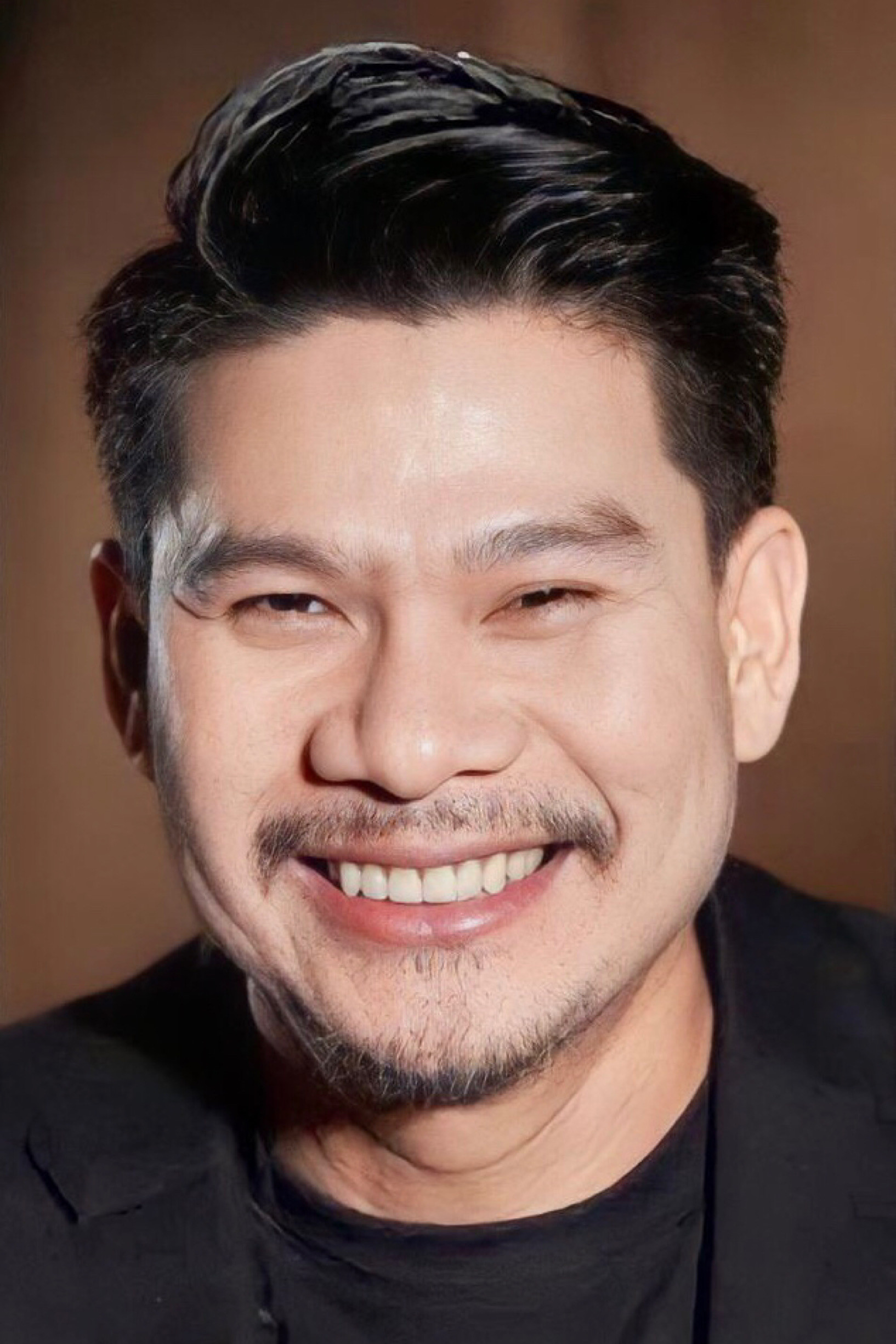 Çukiat Iamsuk backdrop