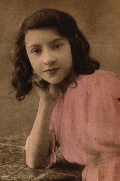 Maria Fromet backdrop