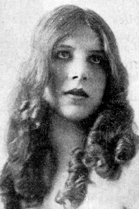 Valda Valkyrien backdrop