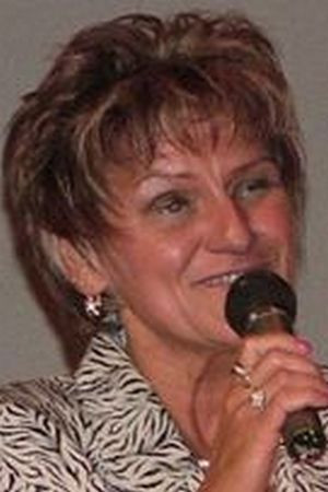 Aleksandra Harazim backdrop