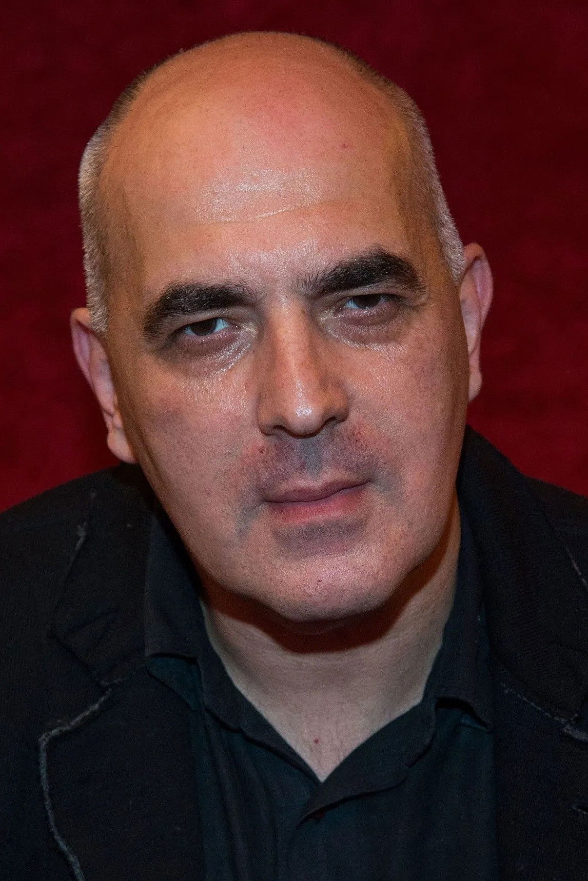 Zaza Urushadze backdrop