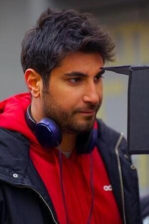 Alessandro Guida backdrop