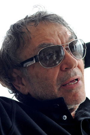 György Dobray backdrop