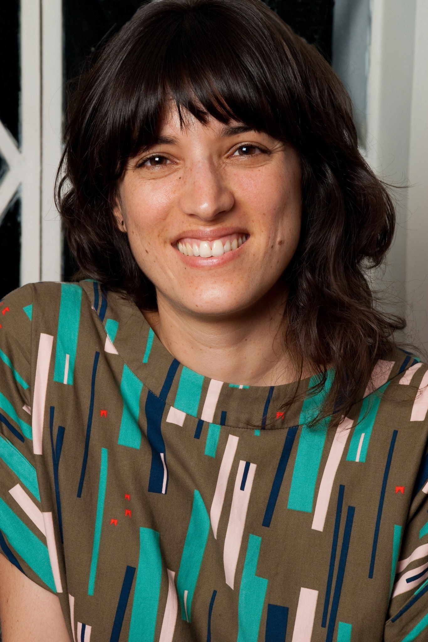 Marília Rocha backdrop